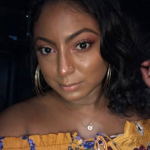 Meet your Posher, Tierra